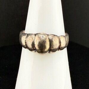 Vintage JC Ring Silver Sterling Dome‎ Ribbed Signed 7